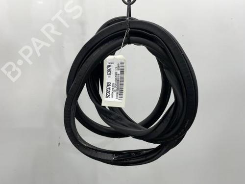 Used Rubber door seal SAAB 9-3 (YS3F, E79, D79, D75) 2.2 TiD (125 hp) 20395297