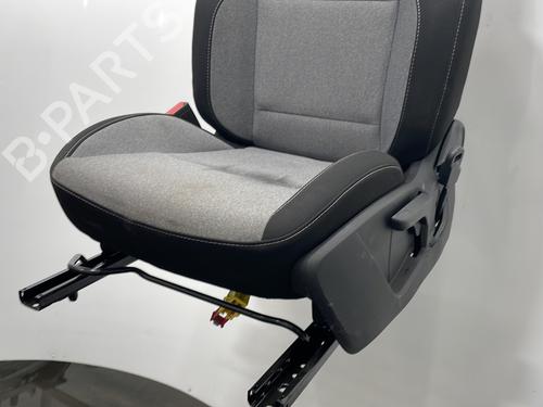 Used Left front seat Left front seat RENAULT CLIO V (B7_) 1.0 TCe 90 (B7MT) (91 hp) 32787140 32787140
