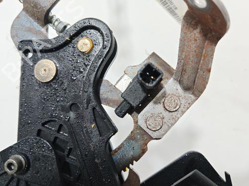 Used Hand brake Hand brake FIAT 500L (351_, 352_) 1.3 D Multijet (199LXY1A, 199LXY11) (84 hp) 39710419 39710419