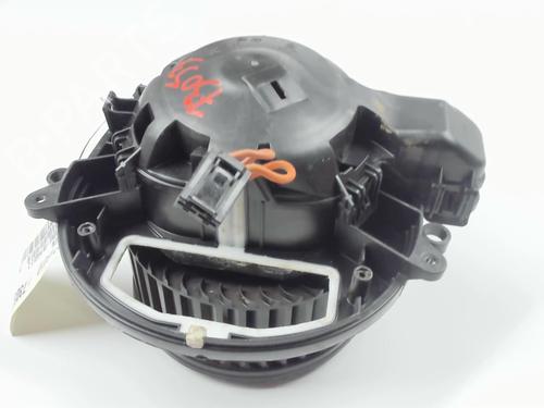 Used Heater blower motor Heater blower motor BMW 1 (F20) 118 d (150 hp) 20449684 20449684