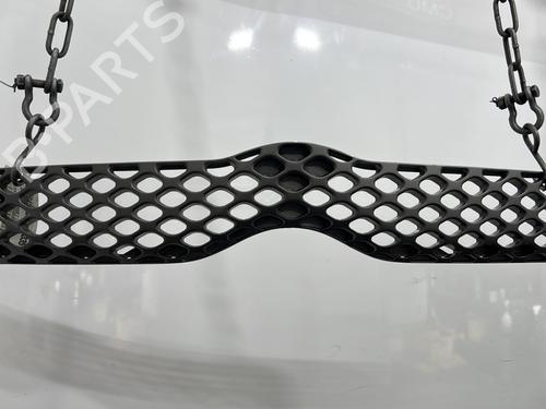 Used Grille Grille TOYOTA YARIS (_P1_) 1.4 D-4D (NLP10_, NLP10R) (75 hp) 33314869 33314869