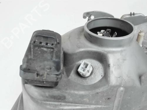 Right headlight RENAULT MASTER II Van (FD) 2.5 dCi 120 (FD0M, FD0U, FD0W, FD2M, FD2W, FD3M, FD3U,... | BP30161723C29