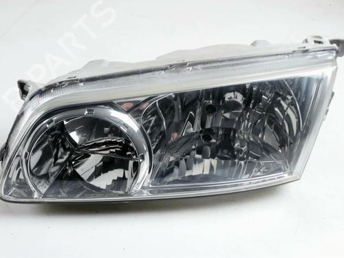 Used Left headlight HYUNDAI H-1 / STAREX Bus (A1) 2.5 TCi (101 hp) 23263493