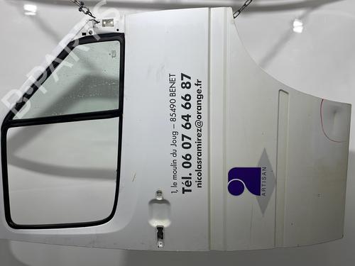 Porta frente direita MERCEDES-BENZ SPRINTER 2-t Van (B901, B902) 208 CDI (901.661, 901.662, 902.661, 902.662) (82 hp) 32373741