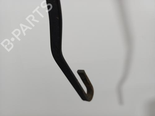 front-windshield-wiper-arm-skoda-fabia-i-6y2-1999-2000-2001-2002-2003-2004-2005-2006-2007-2008-35892600 main image