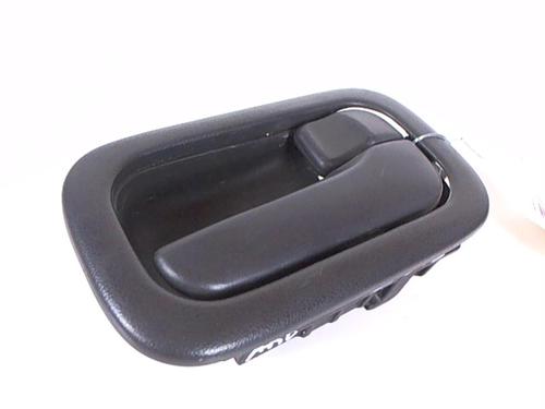 Used Rear right interior door handle Rear right interior door handle NISSAN X-TRAIL I (T30) 2.2 Di 4x4 (114 hp) 20392042 20392042