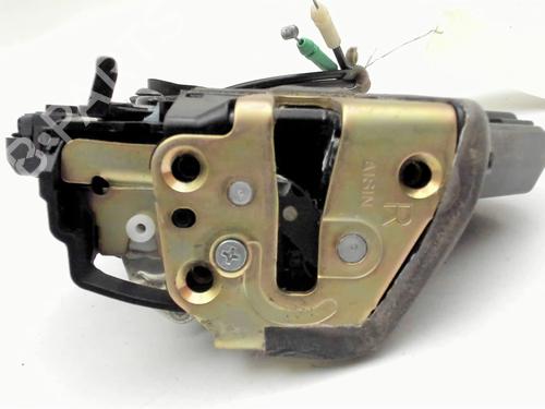 Used Rear right lock TOYOTA COROLLA Verso (ZER_, ZZE12_, R1_) 2.2 D-4D (AUR10_, AUR10R) (136 hp) 30308204