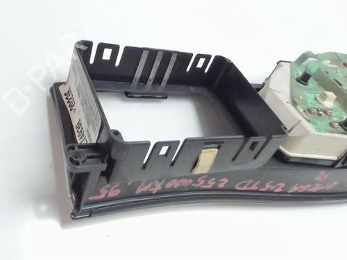 Used Instrument cluster OPEL OMEGA B Estate (V94) 2.5 TD (F35, M35, P35) (131 hp) 21228655