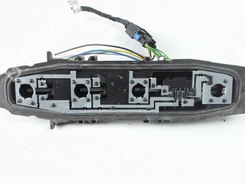 Used Lamp holder CITROËN C3 I (FC_, FN_) 1.4 16V HDi (90 hp) 32396733