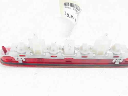Used Third brake light Third brake light CITROËN C3 III (SX) 1.2 PureTech 82 (83 hp) 32630886 32630886