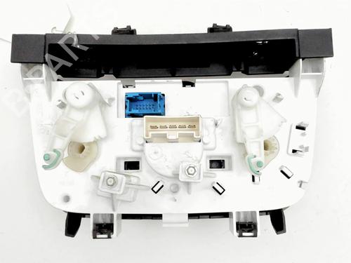 Used Climate control Climate control 37037189 37037189