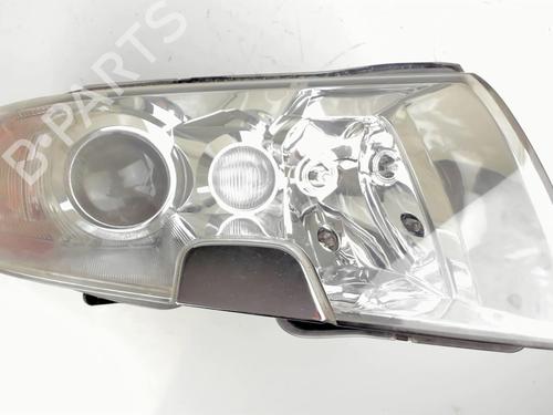 Used Right headlight Right headlight SKODA SUPERB I (3U4) 1.9 TDI (130 hp) 20421998 20421998