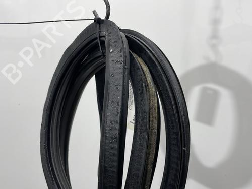 Used Rubber door seal Rubber door seal SEAT CORDOBA (6K1, 6K2) 1.9 SDI (68 hp) 32094591 32094591