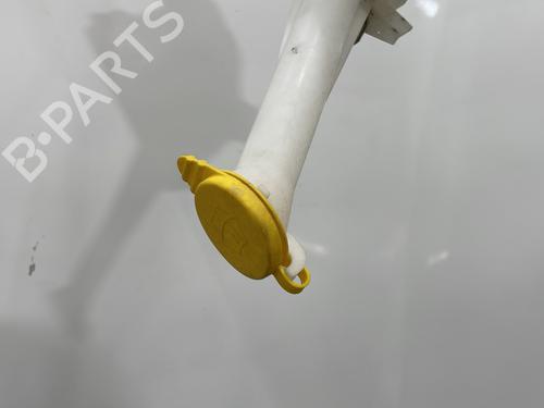 Windscreen washer tank TOYOTA YARIS (_P13_) 1.5 Hybrid (NHP130_, NHP130) | BP27366361C113 