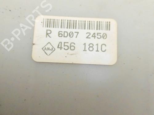 Used Fuse box Fuse box RENAULT CLIO III (BR0/1, CR0/1) 1.5 dCi (BR0H, CR0H, CR1S, BR1S) (106 hp) 39760018 39760018