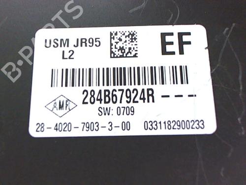 Used Fuse box Fuse box 21235209 21235209