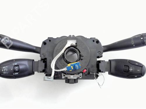 Used Steering column stalk CITROËN C3 Picasso (SH_) 1.6 HDI 90 (92 hp) 31679311