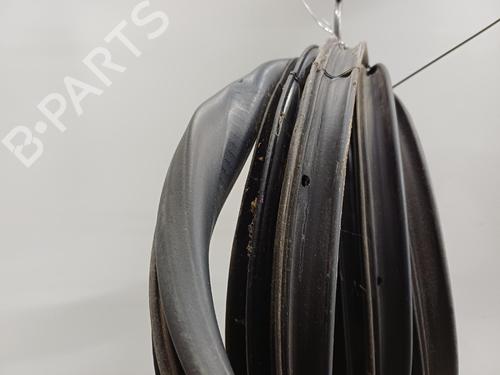 Used Rubber door seal Rubber door seal DACIA SANDERO III 1.0 SCe 65 (67 hp) 39904810 39904810