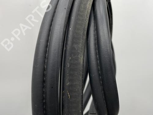 rubber-door-seal-bmw-5-e60-2001-2002-2003-2004-2005-2006-2007-2008-2009-2010-26224117 main image