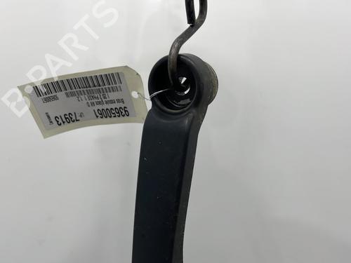 Used Front windshield wiper arm HYUNDAI i20 II (GB, IB) 1.2 (75 hp) 20394687
