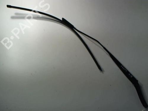 Used Front windshield wiper arm RENAULT LAGUNA III (BT0/1) 1.6 16V (BT04, BT0D, BT0U) (110 hp) 20412773
