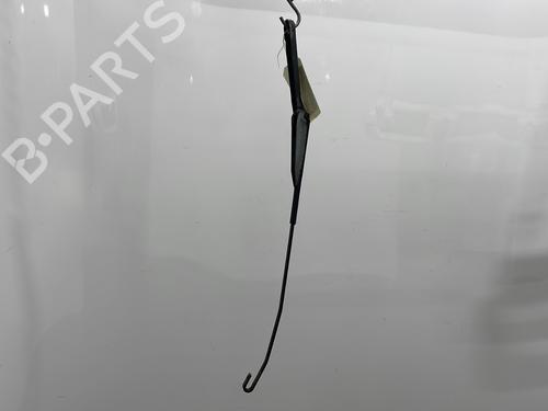 Used Front windshield wiper arm RENAULT MASTER II Van (FD) 2.5 dCi 120 (FD0M, FD0U, FD0W, FD2M, FD2W, FD3M, FD3U,... (115 hp) 30115636