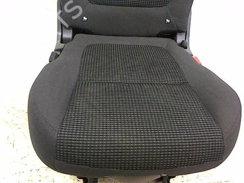 Rear seat PEUGEOT 5008 (0U_, 0E_) 1.6 HDi | BP21204841C17