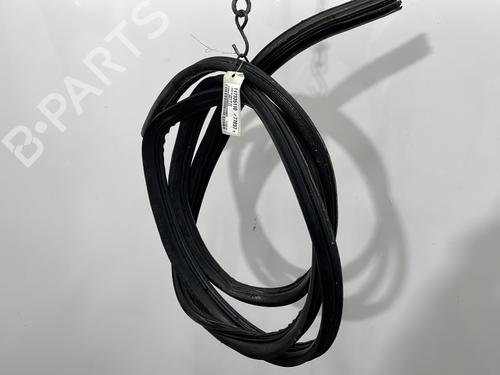 rubber-door-seal-iveco-daily-iii-van-1999-2000-2001-2002-2003-2004-2005-2006-2007-2008-2009-30864234 main image