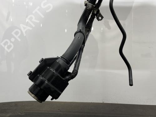 Fuel tank TOYOTA YARIS (_P13_) 1.5 Hybrid (NHP130_, NHP130) | BP30795153C62