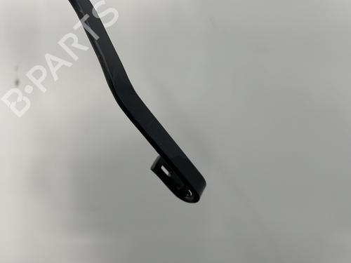 front-windshield-wiper-arm-suzuki-swift-v-az-2017-23780509 main image