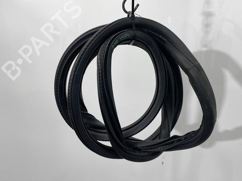 Used Rubber door seal Rubber door seal PEUGEOT 208 I (CA_, CC_) 1.2 THP 110 (110 hp) 32014044 32014044