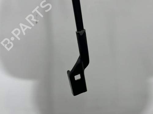 Front windshield wiper arm FIAT 500 (312_) 1.2 (312AXA1A) | BP31328084C143