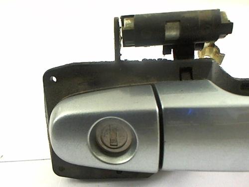 Høyre foran utvendig håndtak TOYOTA YARIS (_P9_) 1.4 D-4D (NLP90_, NLP90R) | BP20466927C129 