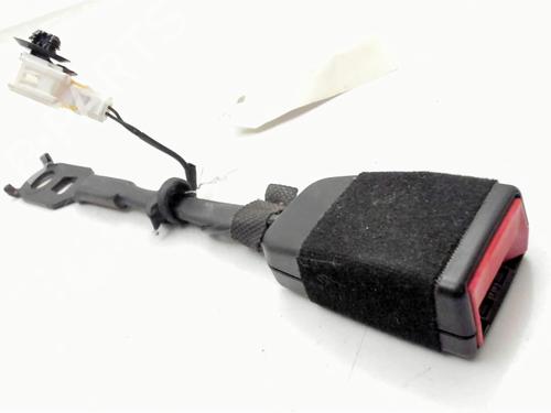Used Seat buckle Seat buckle PEUGEOT 3008 II SUV (MC_, MR_, MJ_, M4_) 1.6 BlueHDi 120 (120 hp) 40002637 40002637