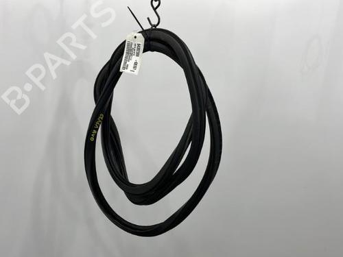 Used Rubber door seal VW POLO V (6R1, 6C1) 1.6 TDI (90 hp) 20392992