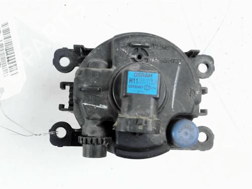 right-front-fog-light-renault-megane-iii-hatchback-bz01_-b3_-2008-31839391 main image