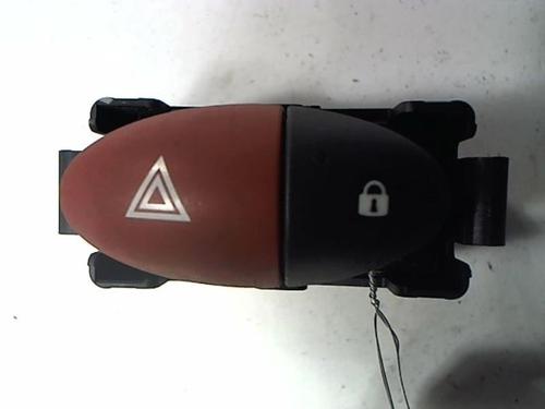 Used Warning switch RENAULT TWINGO II (CN0_) 1.5 dCi (CN0E) (64 hp) 20408375
