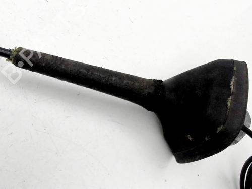 antennabase-renault-twingo-ii-cn0_-2007-33701760 main image