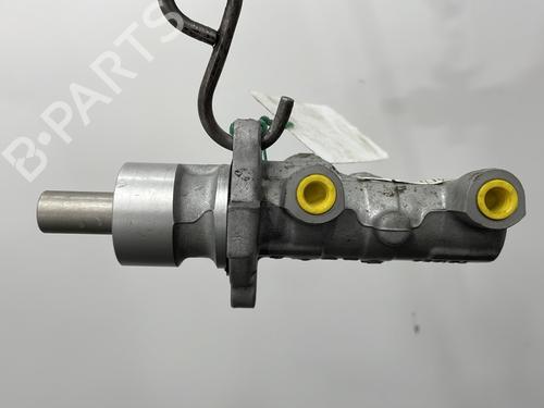 Used Brake master cylinder Brake master cylinder SMART FORTWO Coupe (451) 1.0 (451.331, 451.380) (71 hp) 24473612 24473612