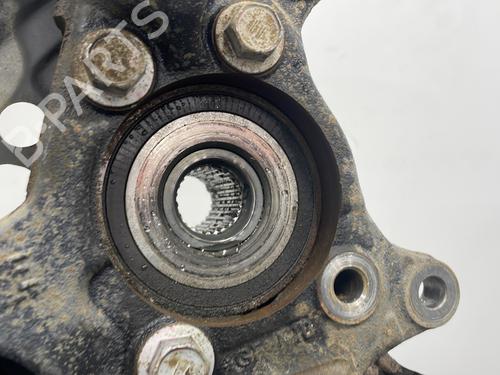 Used Left front steering knuckle Left front steering knuckle TOYOTA AURIS (_E18_) 1.8 Hybrid (ZWE186_, ZWE186R) (136 hp) 32787115 32787115