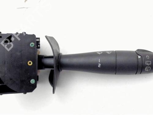 Used Steering column stalk DACIA LOGAN MCV (KS_) 1.5 dCi (KS0W) (86 hp) 33131012