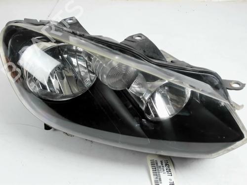 Used Right headlight VW GOLF VI (5K1) 2.0 TDI (110 hp) 29976529