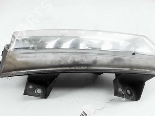 Used Right daytime light Right daytime light 39228764 39228764