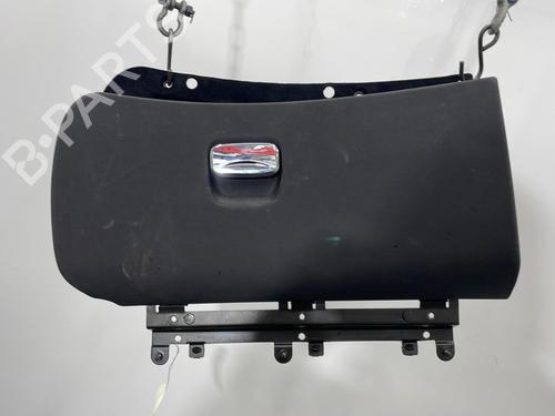 Used Glove box ALFA ROMEO 147 (937_) 1.9 JTDM 16V (937.AXN1B, 937.AXZ1B) (170 hp) 31139190