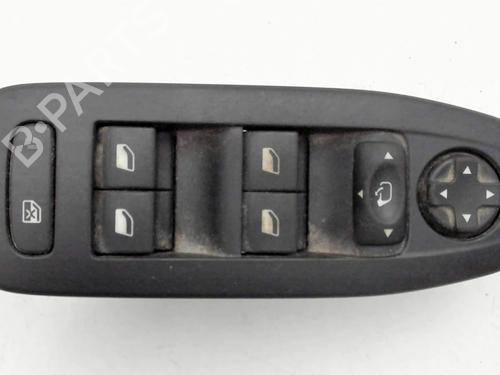 Used Left front window switch Left front window switch 39575937 39575937