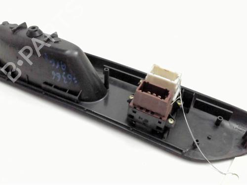 Used Left front window switch Left front window switch RENAULT LAGUNA I (B56_, 556_) 2.2 D (B56F/2) (83 hp) 27873694 27873694