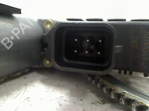 Front right window mechanism OPEL ZAFIRA A MPV (T98) 2.2 DTI 16V (F75) | BP20434778C23 