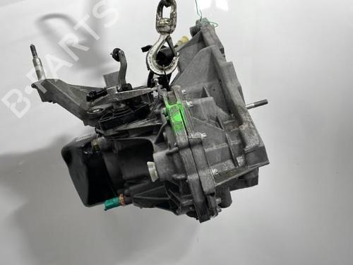 Used Gearbox Gearbox RENAULT TWINGO III (BCM_, BCA_) 0.9 TCe 90 (BCM9, BCM2) (90 hp) 20393800 20393800