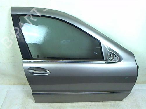 Used Right front door MERCEDES-BENZ S-CLASS (W220) S 500 (220.075, 220.175, 220.875) (299 hp) 22102171