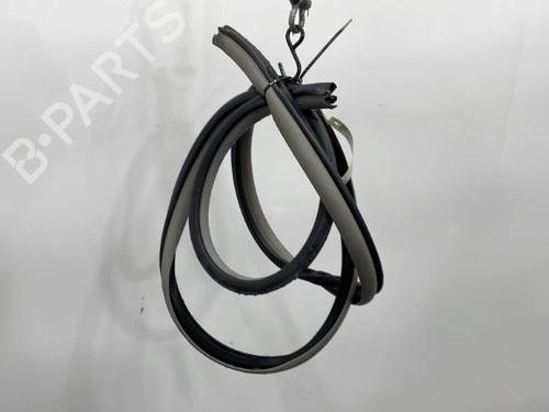 Used Rubber door seal TOYOTA YARIS (_P9_) 1.4 D-4D (NLP90_, NLP90R) (90 hp) 20417035